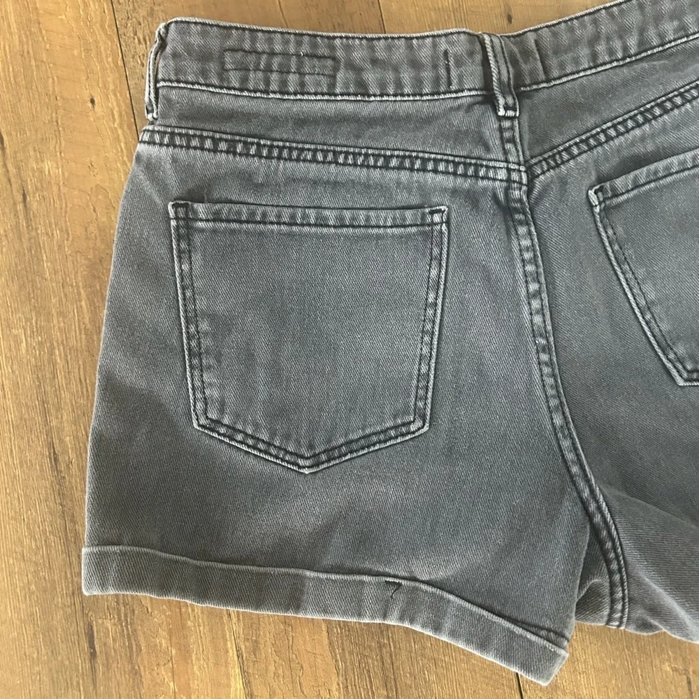 PacSun Mom Shorts Size 30 Washed Black High Rise Denim. - Picture 8 of 9
